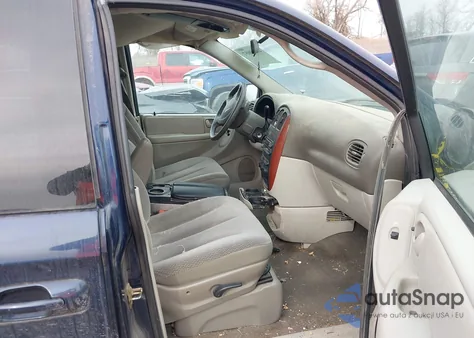 2005 Chrysler Town & Country Lx z USA, uszkodzony, nr VIN 2C4GP44R25R160940